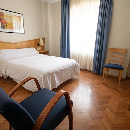Hotel Bracamonte Пеньяранда-де-Бракамонте Екстер'єр фото
