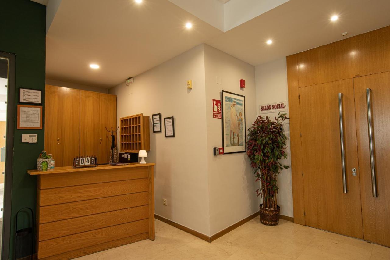 Hotel Bracamonte Пеньяранда-де-Бракамонте Екстер'єр фото